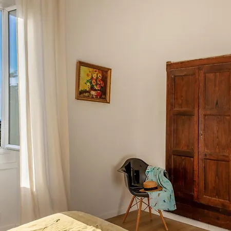 Lägenhet Casa Bianca Charme & Vue Au Coeur Derbalunga