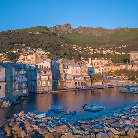 Casa Bianca Charme & Vue Au Coeur Derbalunga * Erbalunga (Corsica)